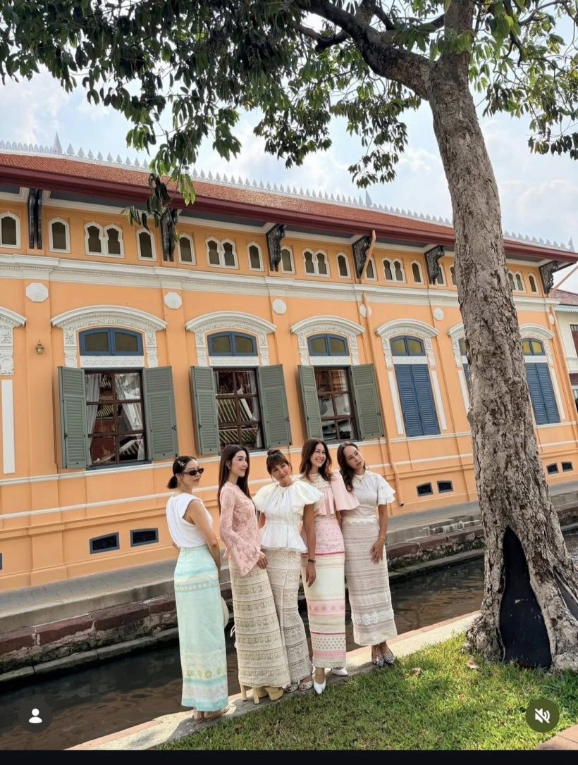 บุญหนุนนำความสวย! แก๊งนางฟ้าแท็กทีมเข้าวัด ออร่ากระจาย