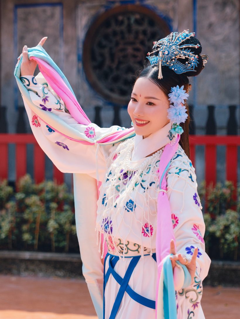 สวยสะกดจิต! นุ่น วรนุช จัดเต็มคอสตูมงิ้วสุดอลังการ อวยพรตรุษจีน