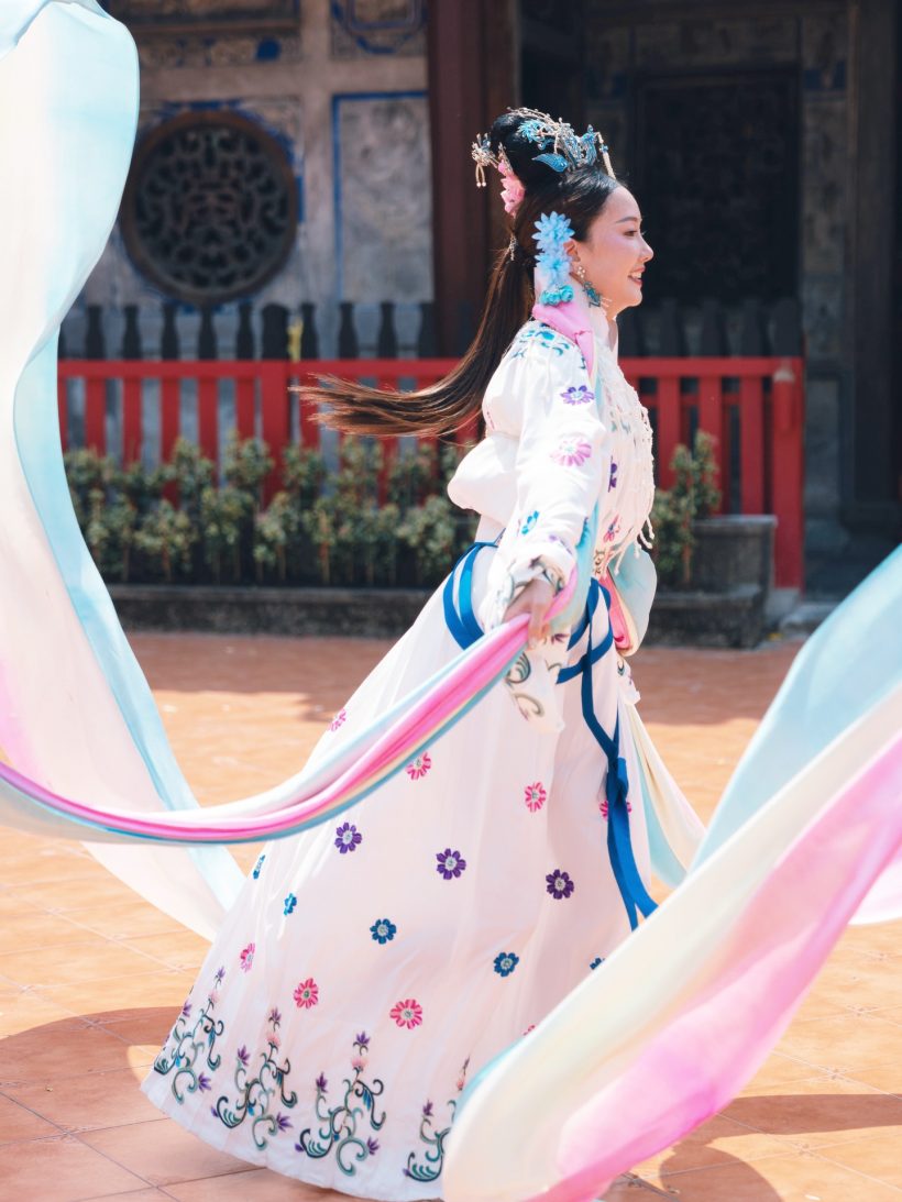 สวยสะกดจิต! นุ่น วรนุช จัดเต็มคอสตูมงิ้วสุดอลังการ อวยพรตรุษจีน