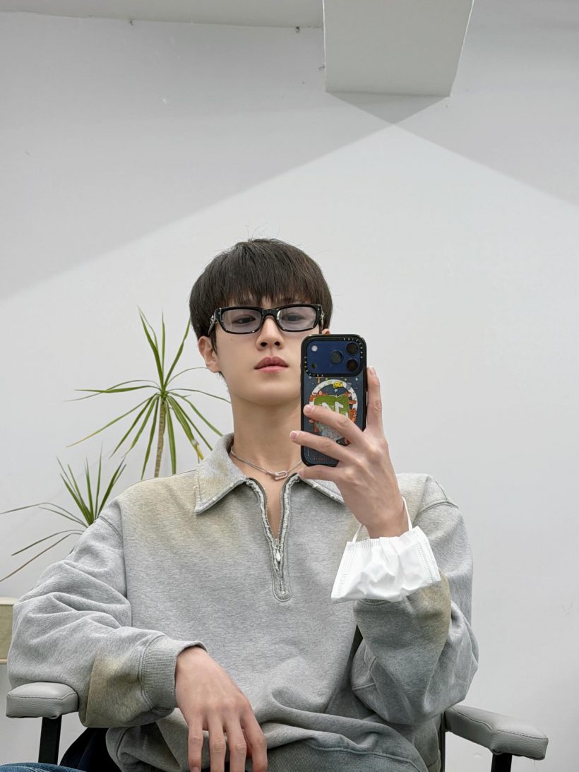 เปิดภาพเซลฟี่มื้ออาหารที่ปารีส เมื่อ 4ตัวท็อปไทยจีน มาเจอกัน