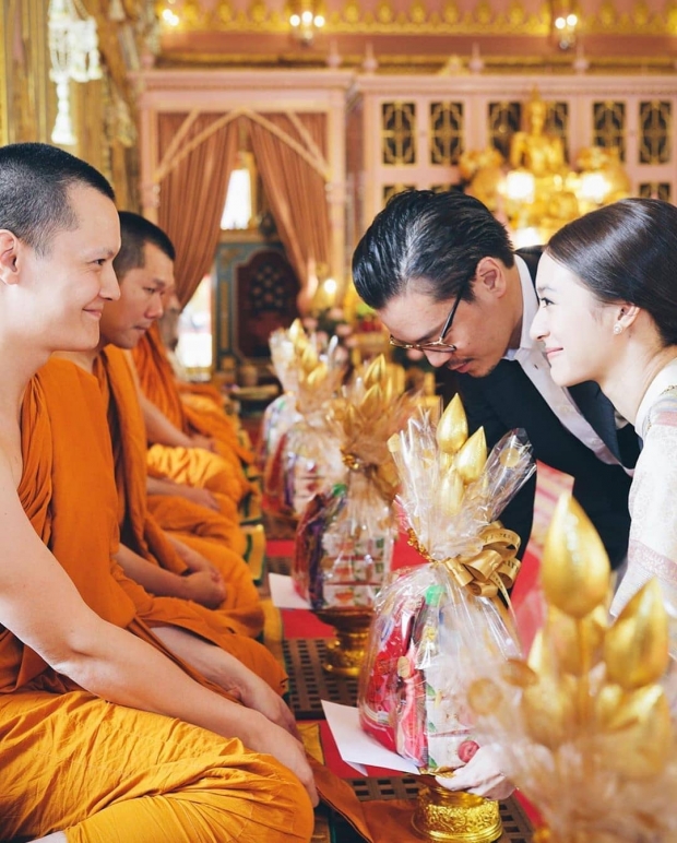 คุณแม่เผยภาพวันชื่นคืนสุข มิว นิษฐา- ไฮโซเซนต์ เข้าพิธีหมั้นแล้ว