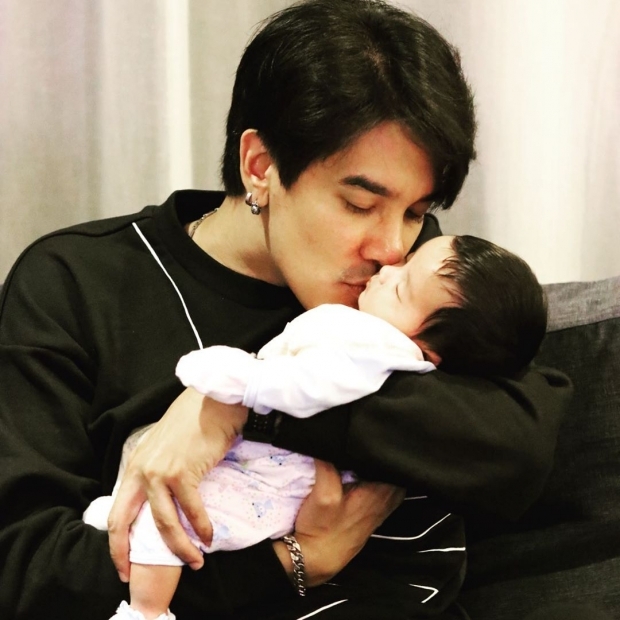  เปิดภาพล่าสุด น้องเวทมนต์ ลูกสาวใบเตย-แมน แฟนๆ แห่ทัก คล้ายน้องพายุ