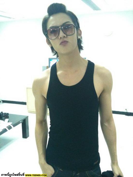 โทโมะ K-otic หุ่นล่ำมาก