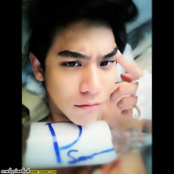 Pic: พอร์ช ศรัญย์ หล่อ ชวน ใจ ละลาย 