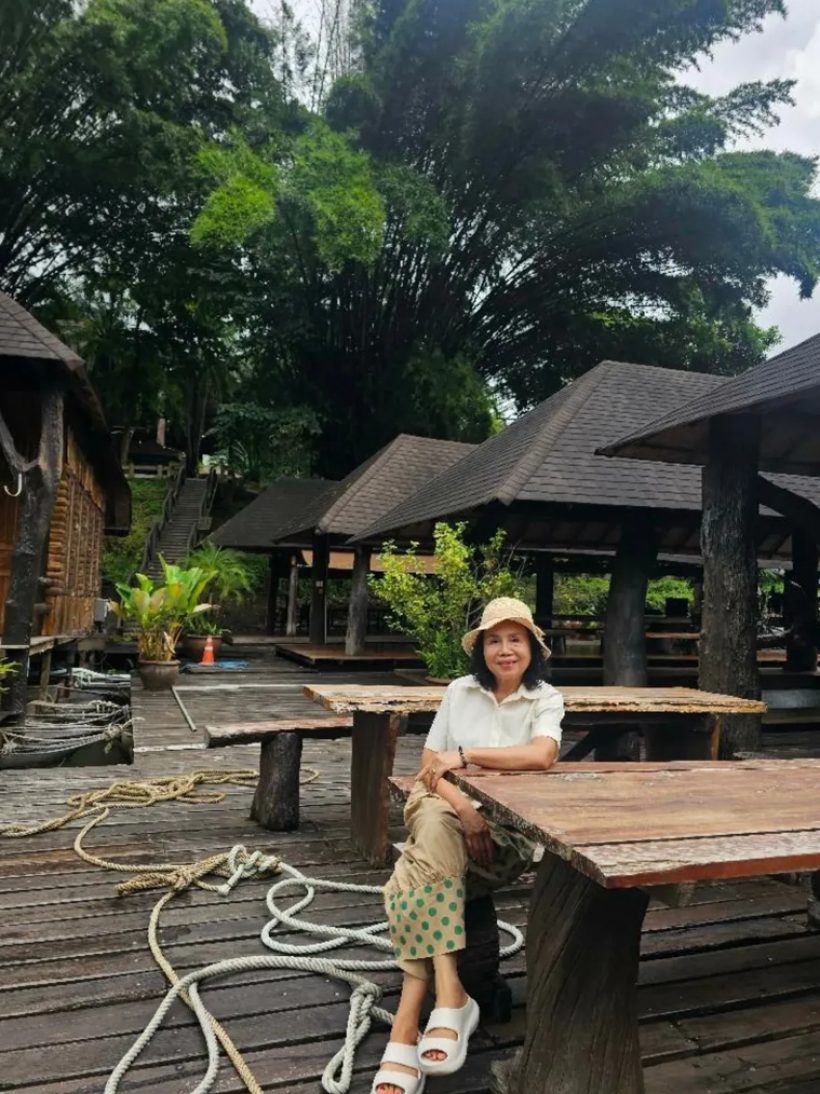 เน็ตไอรุ่นใหญ่! ยายหนิงพาทัวร์เมืองกาญฯ เเฟนๆติดตามเหนียวเเน่น