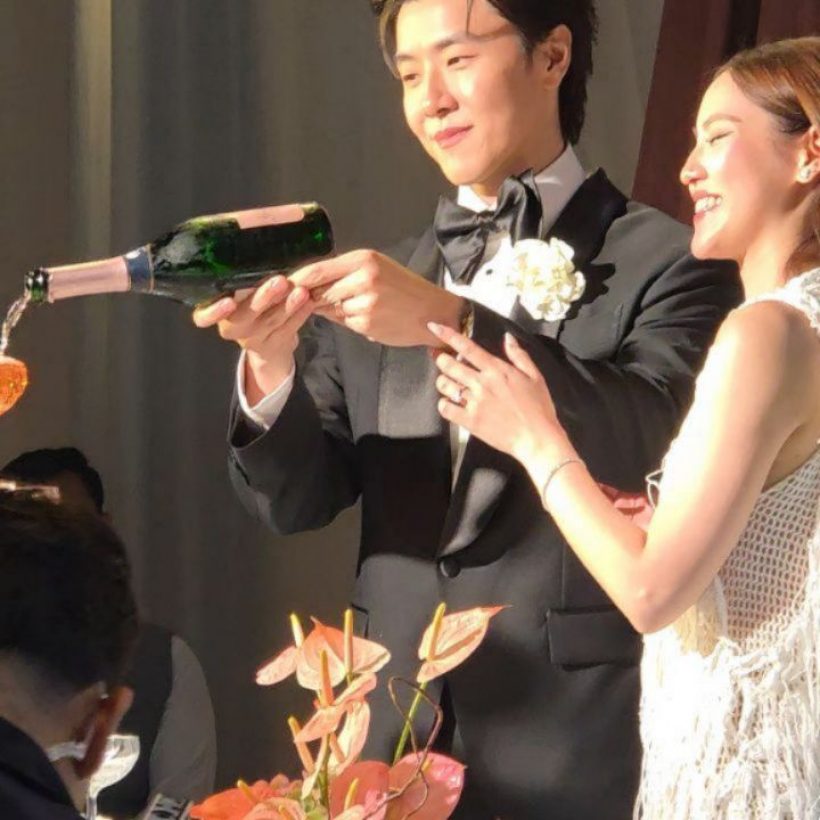สิ้นสุดทางแฟน! ดาราหนุ่มจูงมือเจ้าสาวเข้าพิธีวิวาห์แล้ว