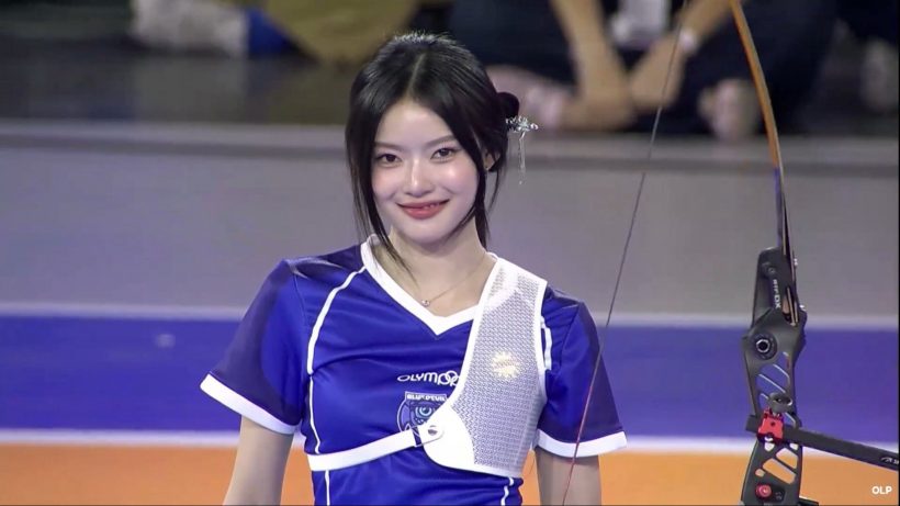 ช็อตหยุดโลก! มาเบลสอดสร้อยมาลา ยิงธนูจนเป็นไวรัล