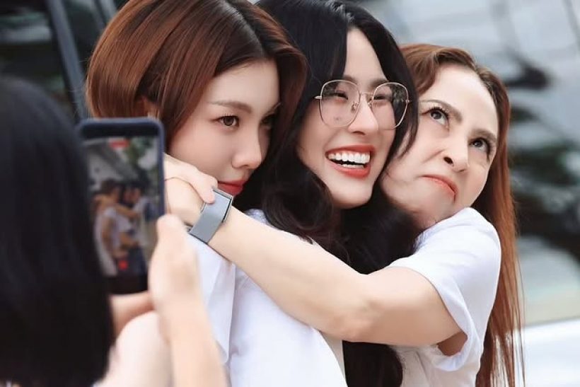 ยิ่งแก่ยิ่งแพง! กิ๊ก สุวัจนี สวยอมตะ เหลือเชื่อ50ละ!