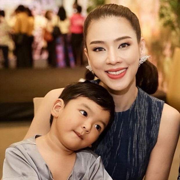 ส่องพัฒนาการ น้องเภา ลูกชายคนเล็ก ป๋อ-เอ๋ นับวันยิ่งหล่อ สไตล์อปป้าสุดๆ