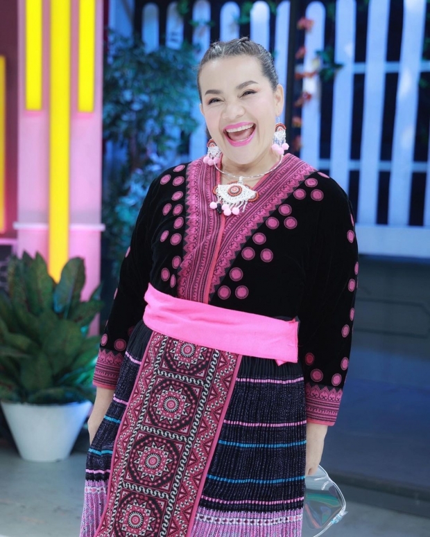 ขยี้ตารัวๆ! หนูแหม่ม สุริวิภา แปลงโฉมลุคใหม่สวยจนตะลึง ใครเนี่ยะ?