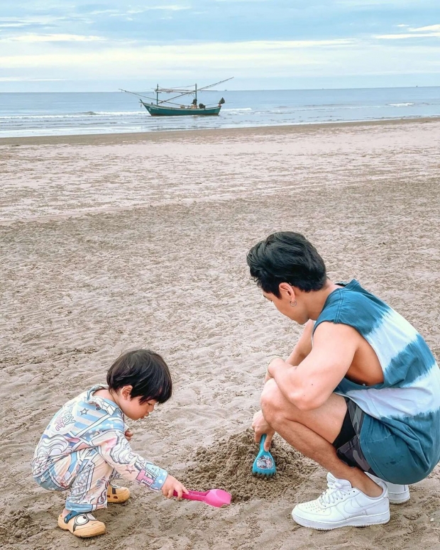 โสดแล้วแซ่บ นิวเคลียร์โชว์หุ่นในชุดบิกินี่ เล่นเอาไฟลุกท่วมหาด