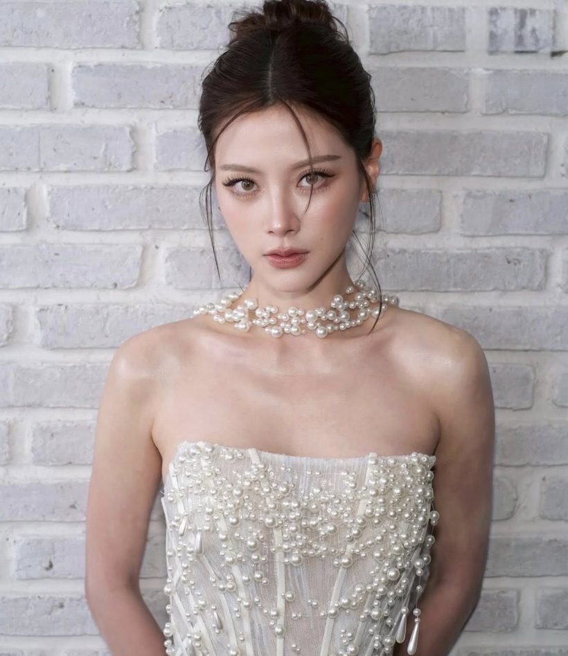 ใบเฟิร์น สวยเฉิดฉาย! คว้ารางวัล-ในงานใหญ่