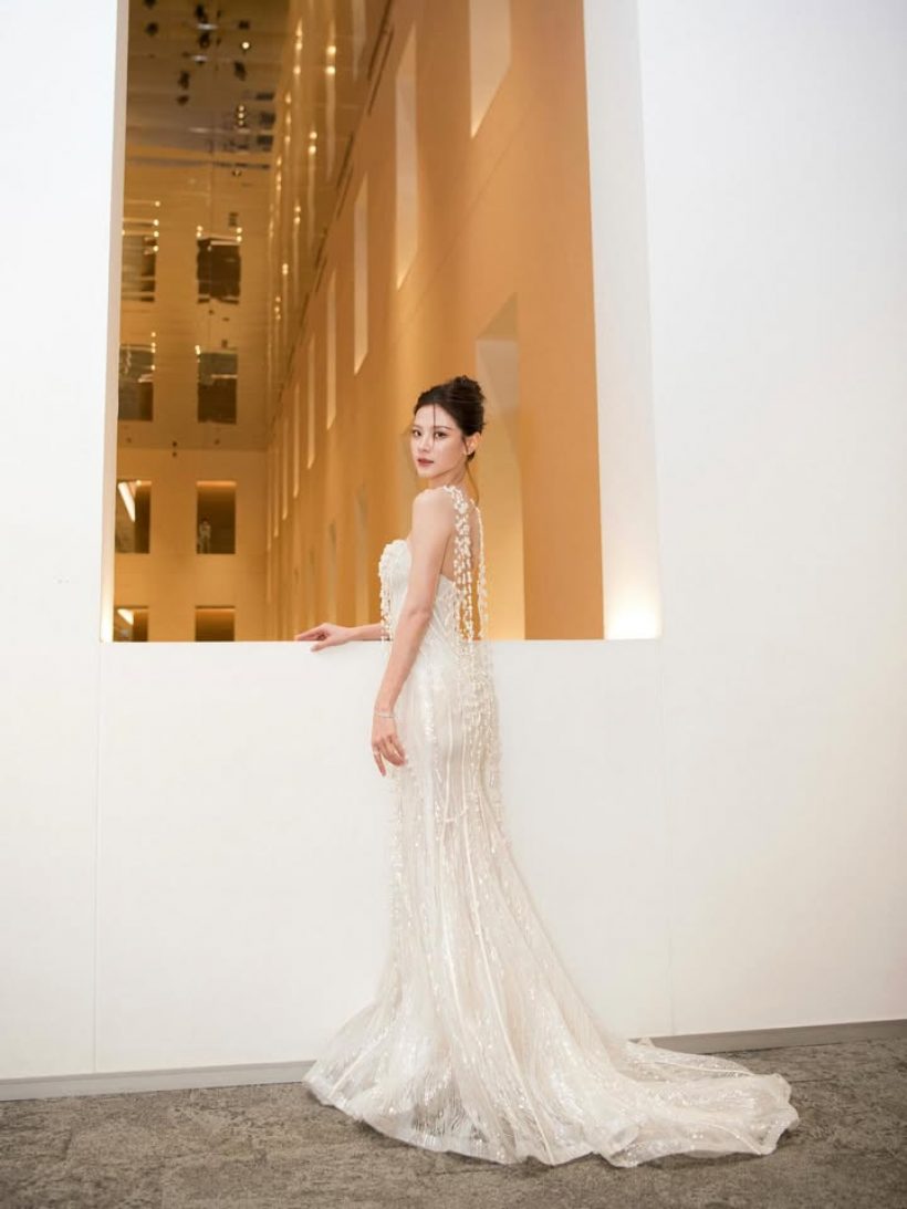ใบเฟิร์น สวยเฉิดฉาย! คว้ารางวัล-ในงานใหญ่