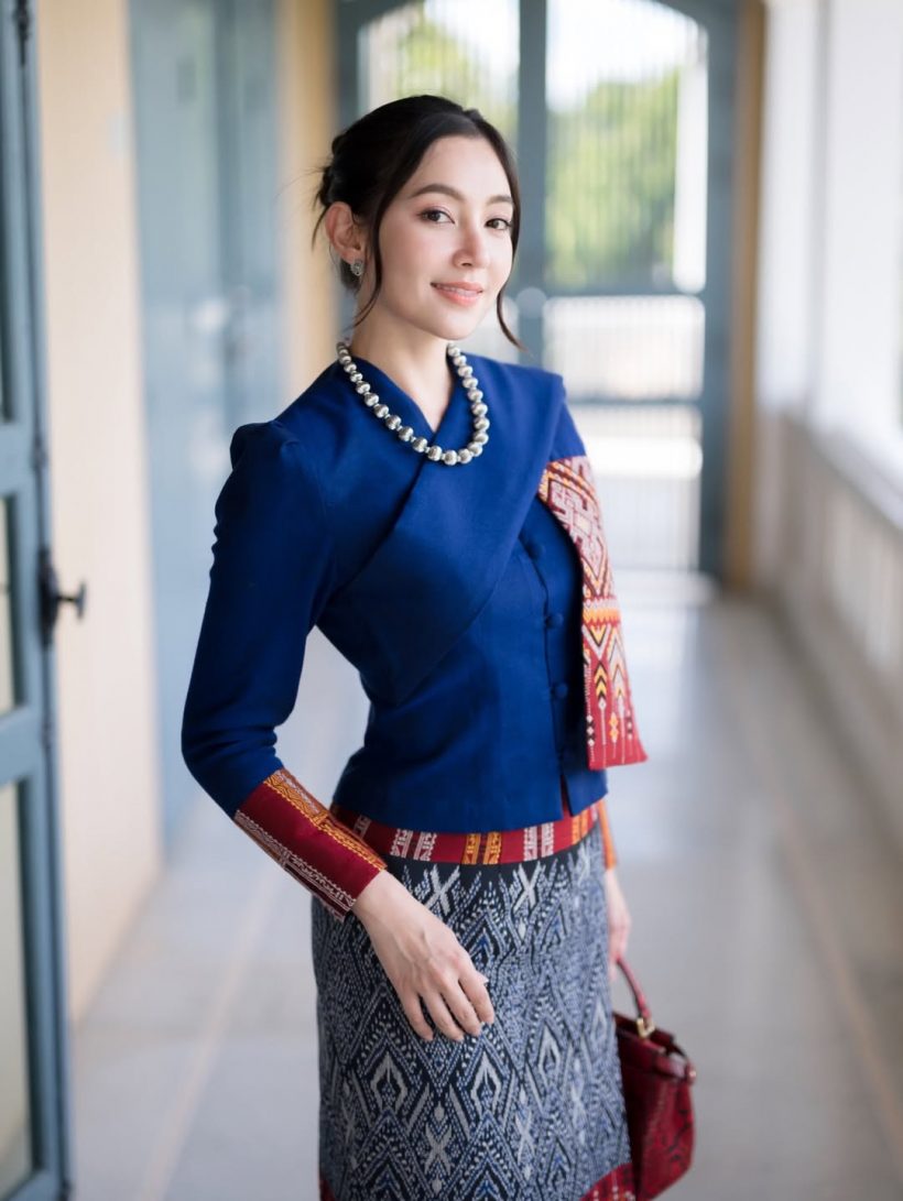 เบลล่า ราณี ลุคผ้าไทยพื้นเมือง สวยประจักษ์สายตายืนหนึ่ง