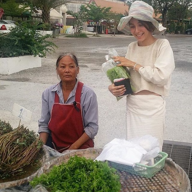 ส่องภาพ!! ชีวิตง่าย ๆ ปาล์มมี่ กับชอตสาวชาวบ้านที่ดูธรรมด๊าธรรมดาจนไม่น่าเชื่อ!!