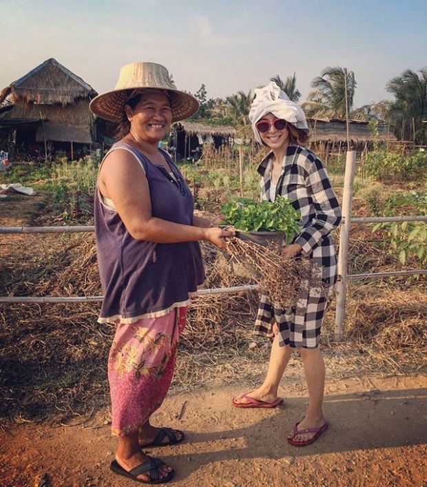 ส่องภาพ!! ชีวิตง่าย ๆ ปาล์มมี่ กับชอตสาวชาวบ้านที่ดูธรรมด๊าธรรมดาจนไม่น่าเชื่อ!!