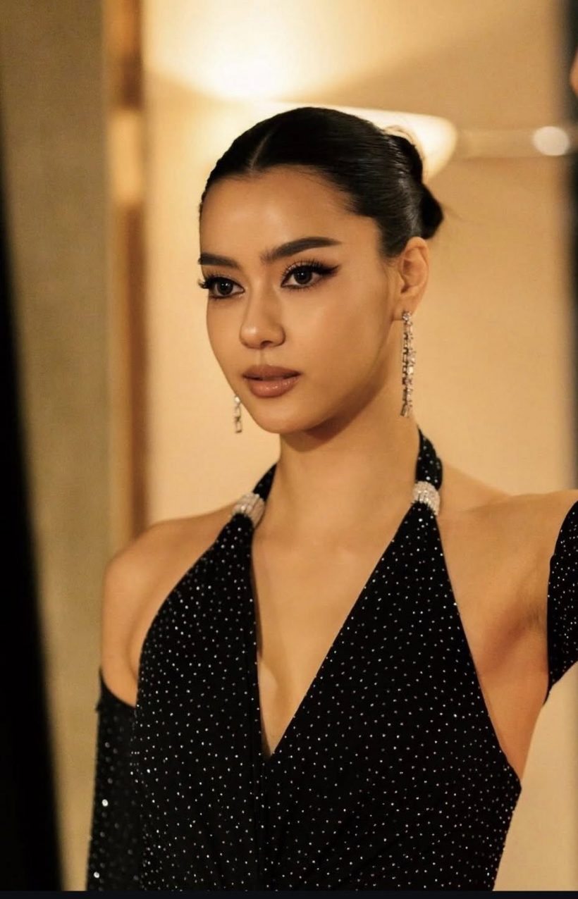 ตะลึงทั้งงาน! อแมนด้า ปล่อยลุคล่าสุด สวยจนลืมหายใจ!