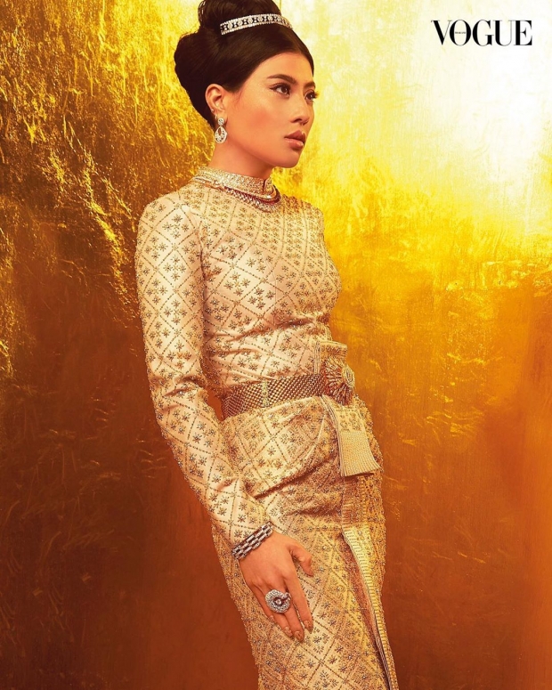 ทรงพระสิริโฉม! เจ้าฟ้าสิริวัณณวรีฯ  ทรงฉลองพระองค์ชุดไทย ขึ้นปก Vogue Thailand