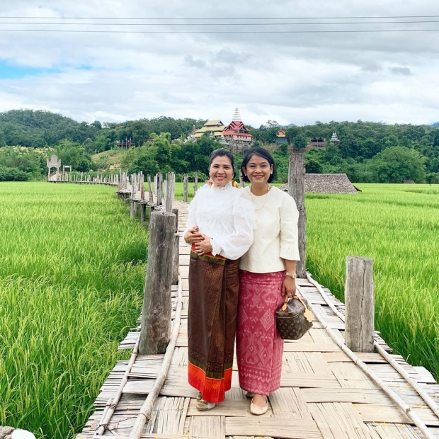 อบอุ่นชื่นมื่น! ภาพ 2 ครอบครัว ณเดชน์-ญาญ่า ร่วมฉลองวันเกิดปะป๊าโยชิ