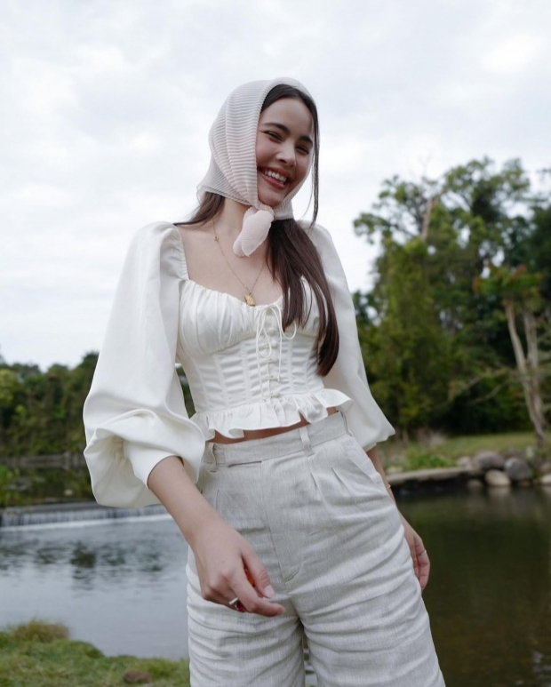 ญาญ่า ปล่อยช็อตเด็ด! ทั้งสวยทั้งหวาน แต่แฟนๆ แห่โฟกัสจุดนี้