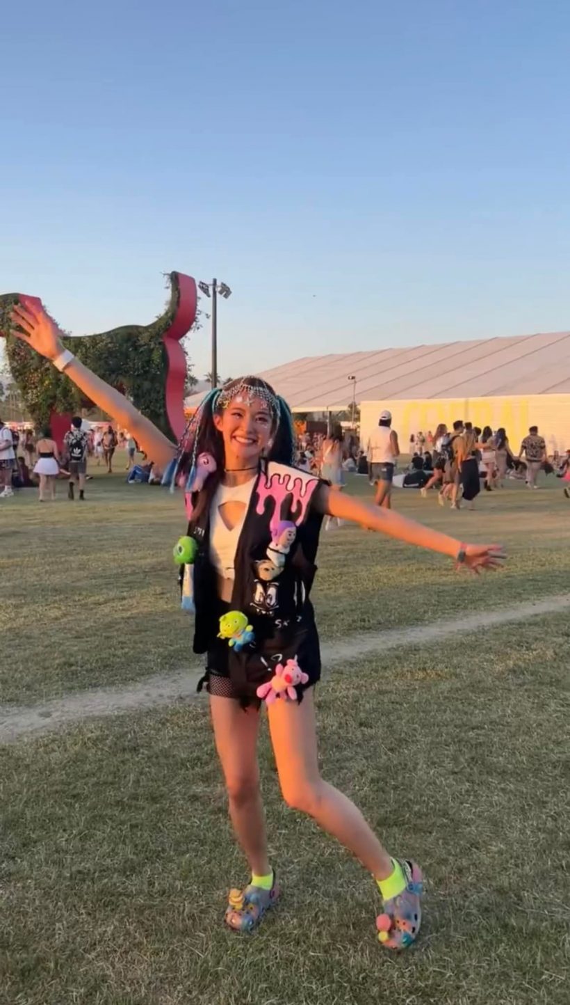 ส่องลุคเฟี้ยว อีกหนึ่งสาวไทย ในเทศกาลดนตรีระดับโลกCoachella 2022 