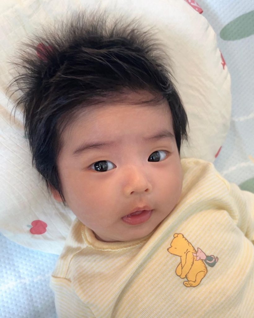 เกินปุยมุ้ย น้องพีร์เจลูกแม่จุ๋ย โชว์เล่นกล้องยิ้มหวาน หล่อละมุนมาก!