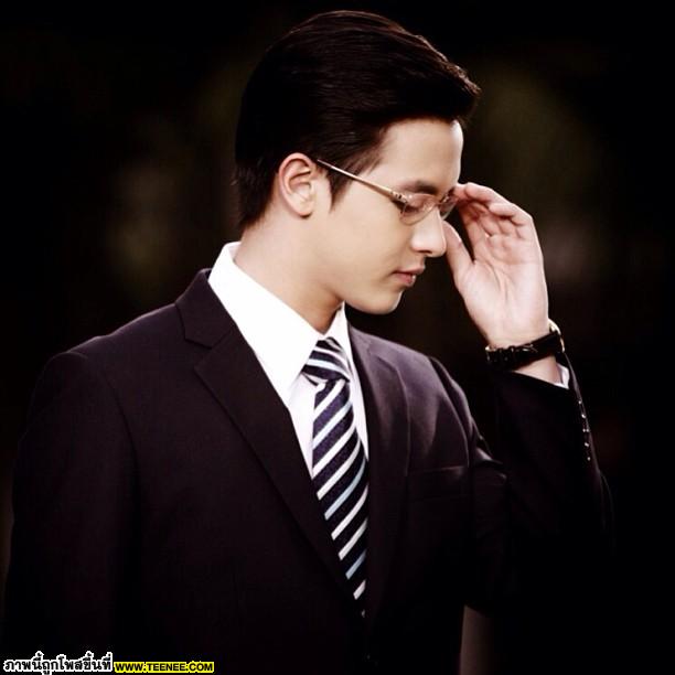 คุณชาย เจมส์ จิรายุ หล่อจังเลยพ่อคุณ