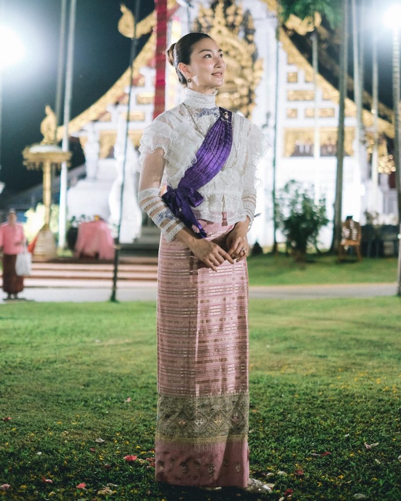   ชาวเน็ตแห่อวยนางเอกคนนี้ยืนหนึ่งวงการ ใส่ผ้าไทยสวยสุดแล้ว