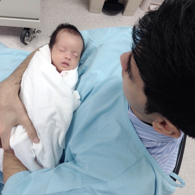 ภาพชัดๆน้อง รีนา ลูกสาว ออย ธนา