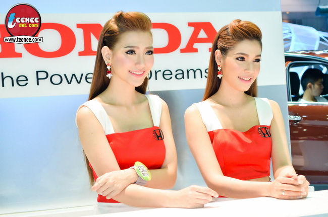 นางฟ้าชุดแดงจาก HONDA