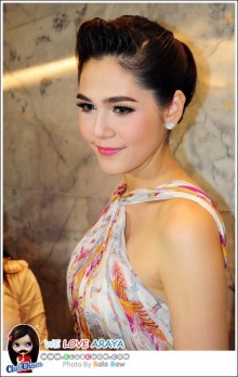 สวยสง่าแบบตัวแม่ ชมพู่ อารยา @ Top Award 2012