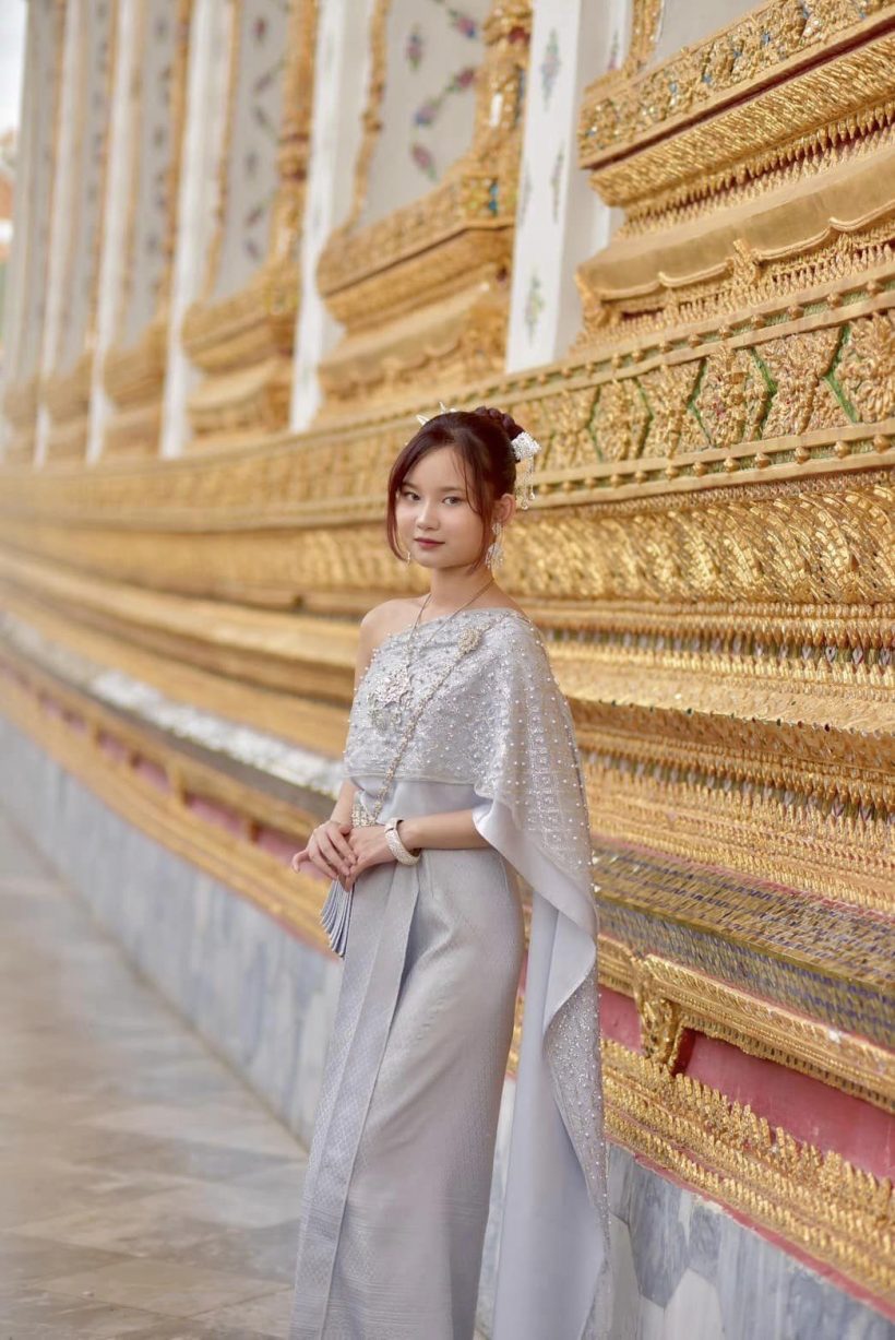 สวยมาก ลูกสาวตลกดัง จัดเต็มใส่ชุดไทยถ่ายรูปที่วัดอรุณฯ