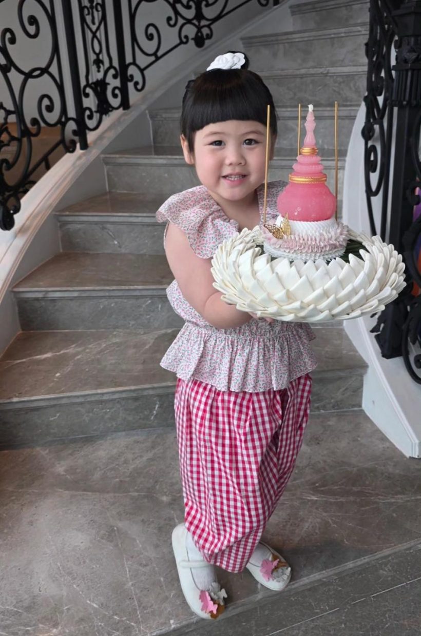 ส่องนางนพมาศคนดัง ลอยกระทง 68 สวยฉ่ำจนเลือกไม่ถูก!