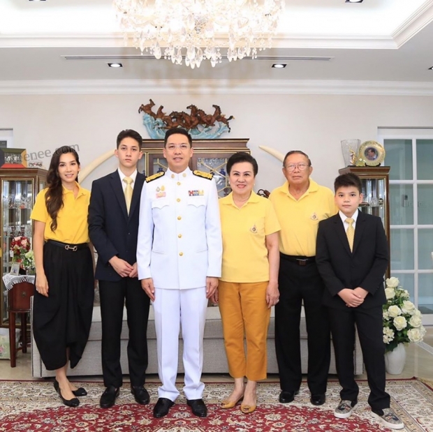  ชมภาพสุดภูมิใจ นุสบา-พุทธิพงษ์ พา “น้องปุณณ์” ปฐมนิเทศ นศ.แพทย์