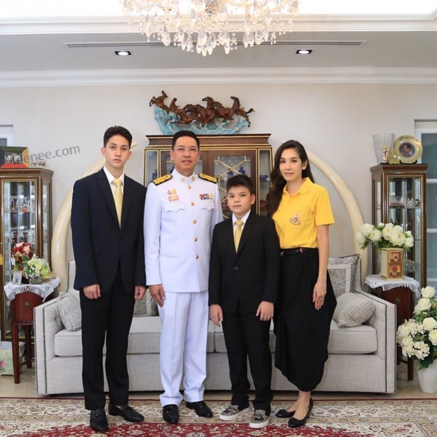  ชมภาพสุดภูมิใจ นุสบา-พุทธิพงษ์ พา “น้องปุณณ์” ปฐมนิเทศ นศ.แพทย์