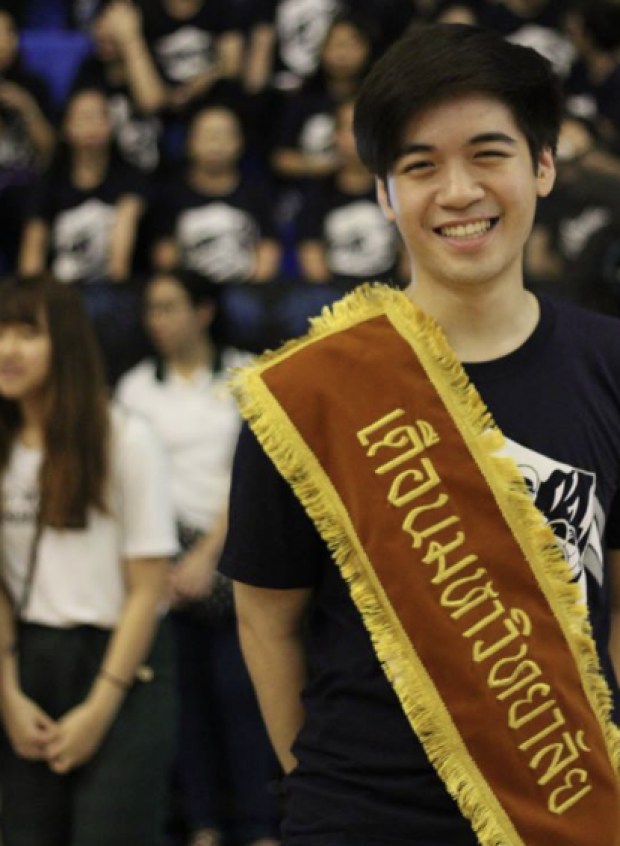 หล่อได้พ่อ เปิดภาพลูกชาย หมู ดิลก โตเป็นหนุ่มเเล้ว-ว่าที่คุณหมอ