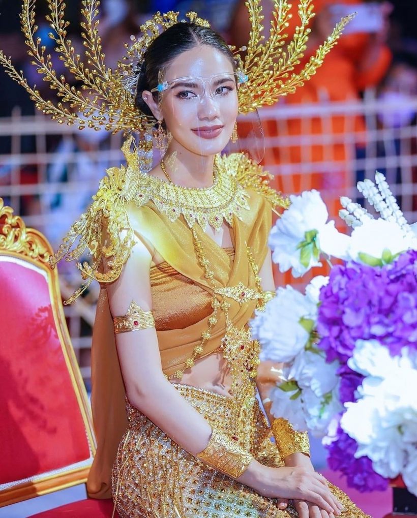 ดาราสาวแปลงโฉมองค์สมมุติพระแม่โพสพ สวยตะลึงมงแล้วมงอีก