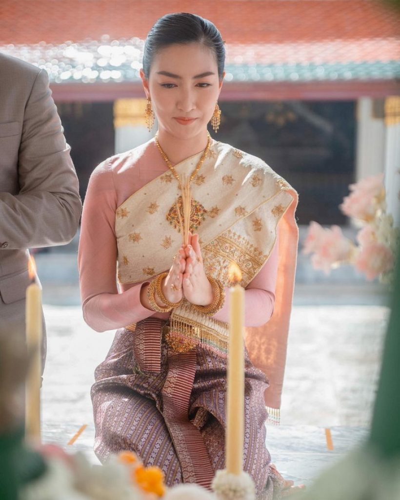 รวม15ภาพ เเพนเค้ก เขมนิจ เป็นนางเอกที่ใส่ชุดไทยเเล้วสวยงามที่สุด