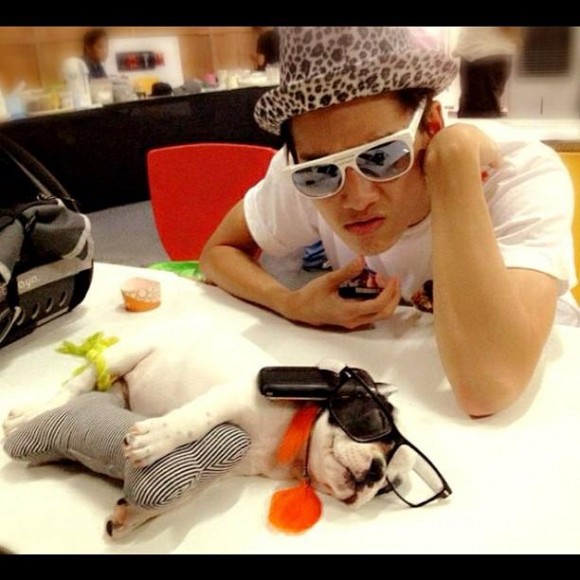 Pic : น่ารัก..ดารากับน้องหมา+น้องแมวสุดเลิฟ