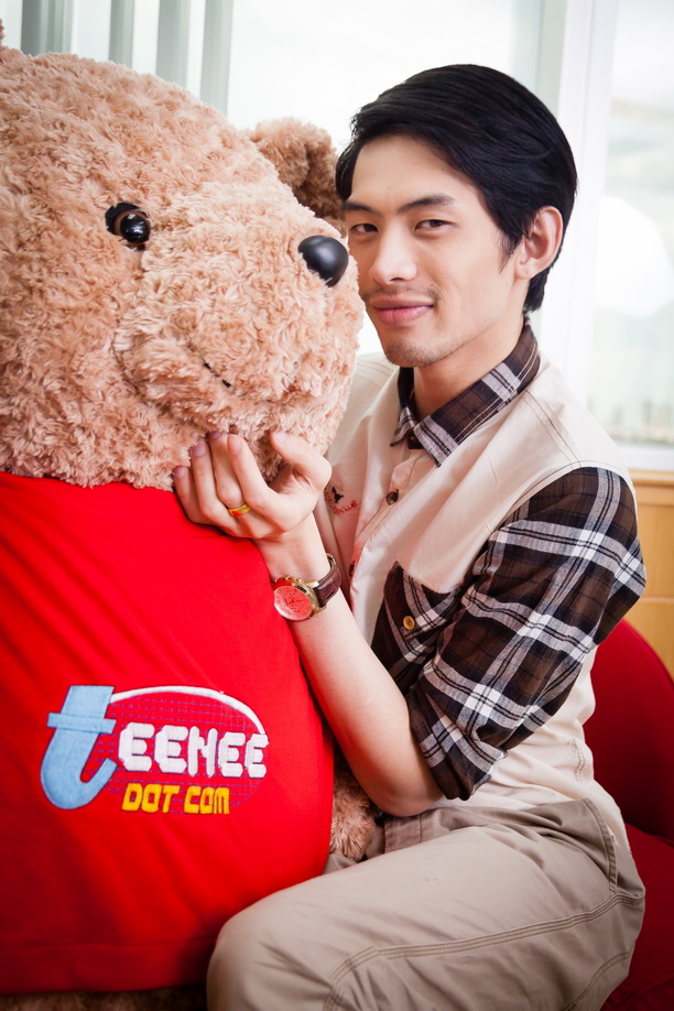 ท่าแอคเริดๆของ ดีเจมะตูม และ พี่หมี TEENEE.COM