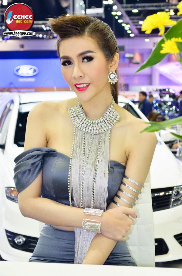 สวย หวาน แอบ เฉี่ยว จาก PROTON