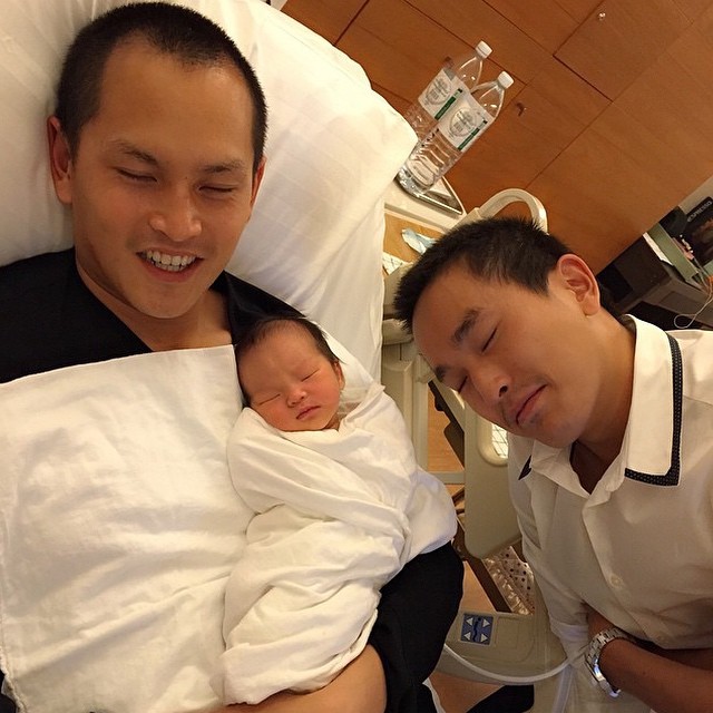 เป๊ะ! มั้ย! คุณพ่อสงกรานต์ กับ คุณลูกปีใหม่! 