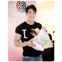 Pic : หล่อล่ำเว่อร์ อ้วน เด่นคุณ ขวัญใจสาวๆคนใหม่